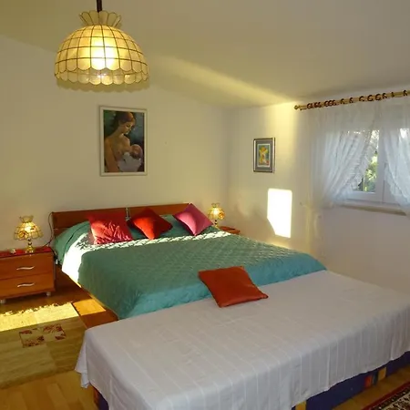 Vlahov By Interhome